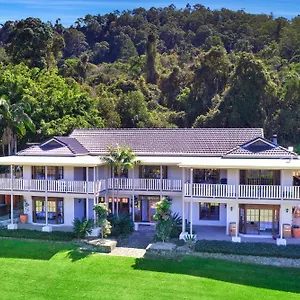  Holiday home The Golden Whistler Australia
