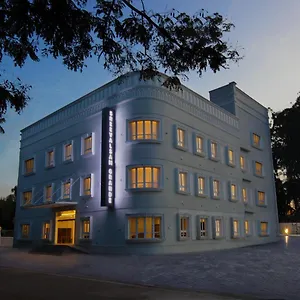 **** Hotel Sreevalsam Grande India